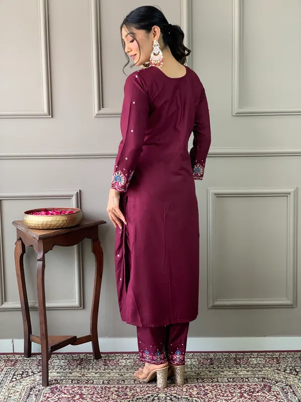Wine_Embroide_Viscose_Chanderi_Fabric_Straight_Kurta_Pant_And_Dupatta_Set