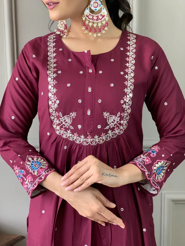 Wine_Embroide_Viscose_Chanderi_Fabric_Straight_Kurta_Pant_And_Dupatta_Set