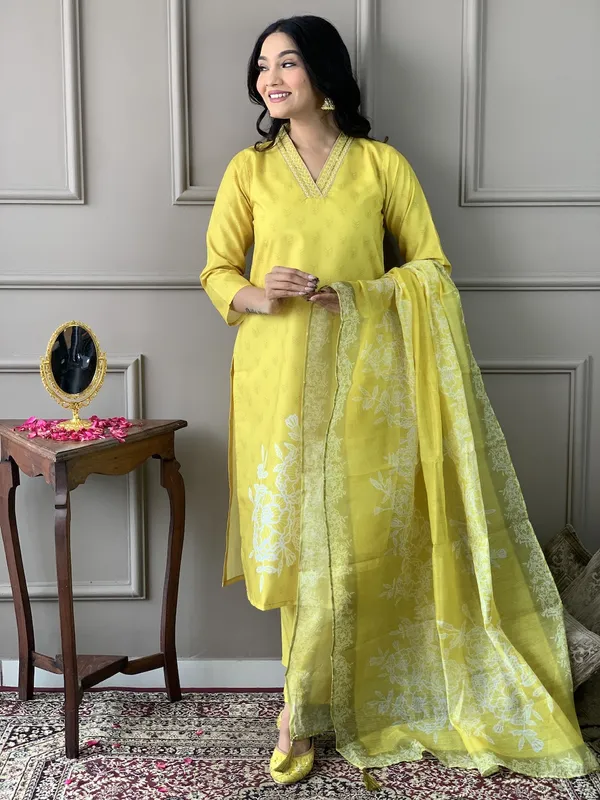 Yellow_Embroide_Fabric_Straight_Kurta_Pant_And_Dupatta_Set