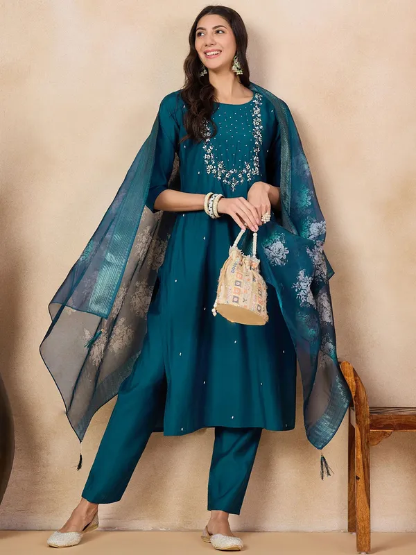 Blue_Printed_Viscose_Fabric_Straight_Kurta_Pant_And_Dupatta_Set