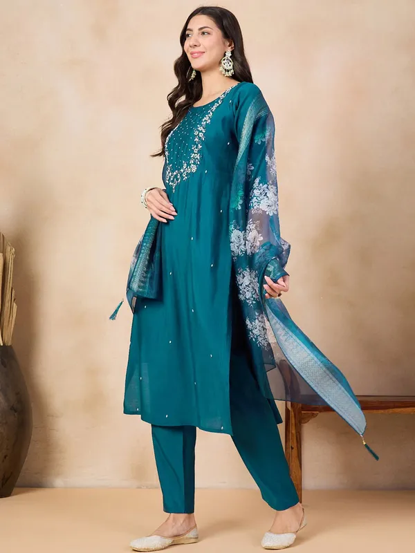 Blue_Printed_Viscose_Fabric_Straight_Kurta_Pant_And_Dupatta_Set