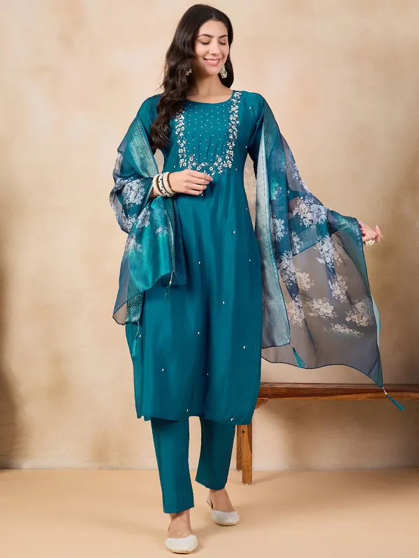 Blue_Printed_Viscose_Fabric_Straight_Kurta_Pant_And_Dupatta_Set