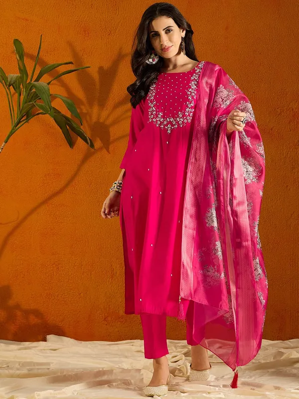 Pink_Printed_Viscose_Fabric_Straight_Kurta_Pant_And_Dupatta_Set