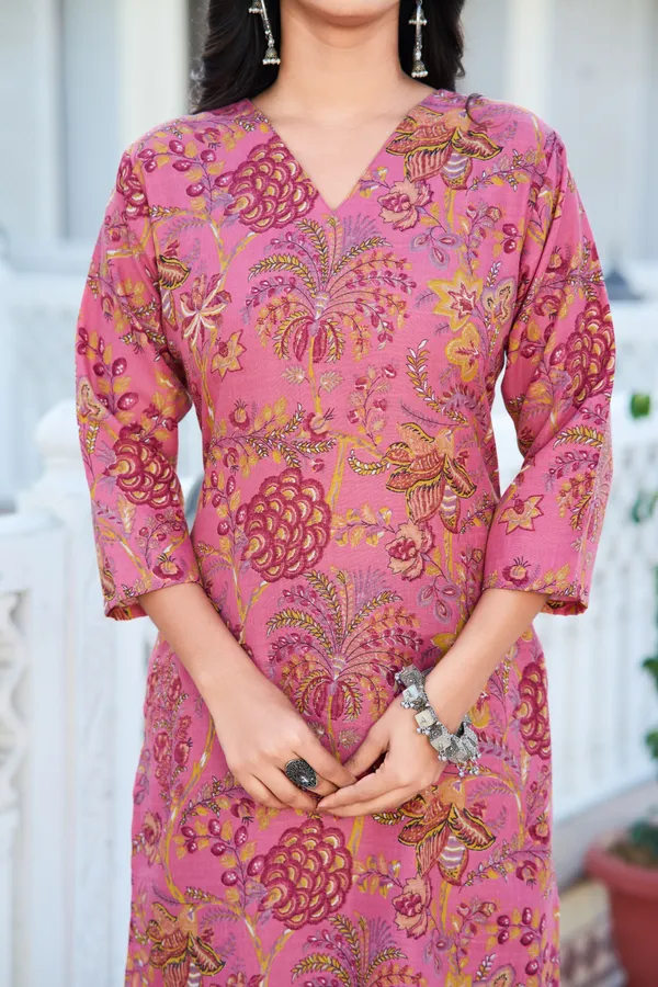 Pink_Printed_Cotton_Fabric_Straight_Kurta_Pant_Set.