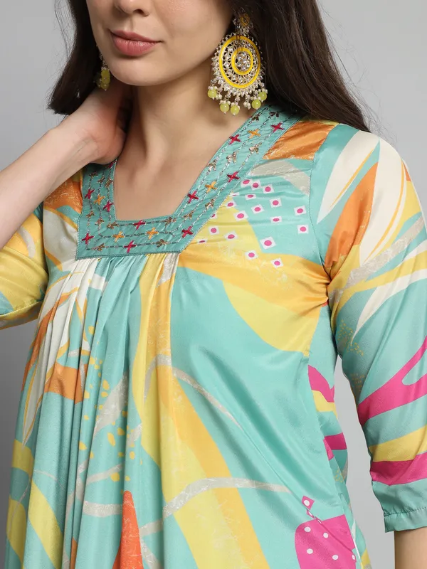 Green_Viscose_Silk_Blend_Printed_Kurta_Set_For_Women