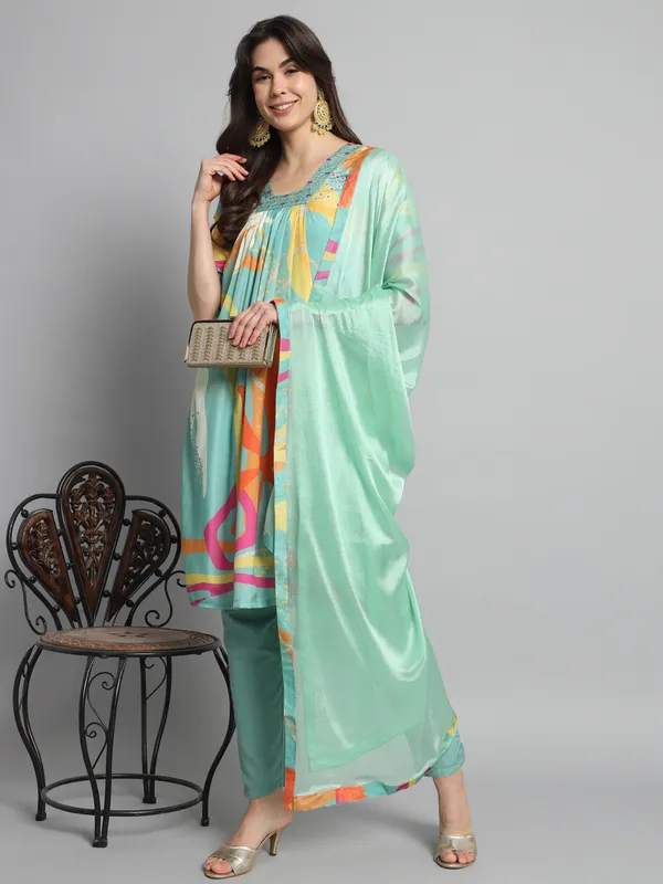 Green_Viscose_Silk_Blend_Printed_Kurta_Set_For_Women