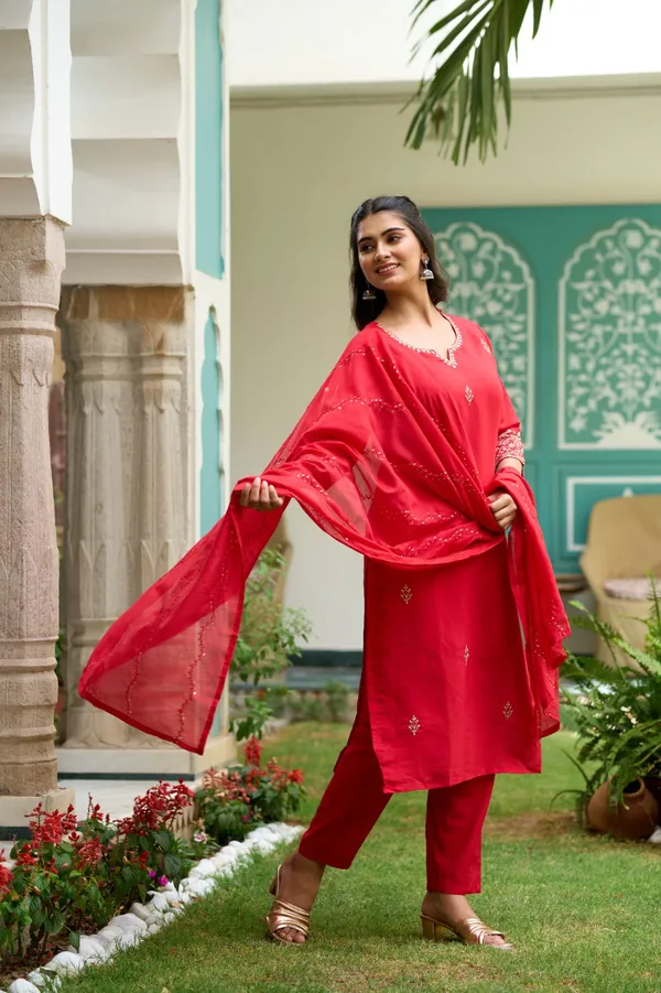 Red_Chanderi_Embroidery_Kurta_Pant_Set_For_Women