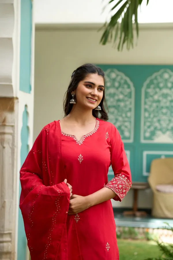 Red_Chanderi_Embroidery_Kurta_Pant_Set_For_Women