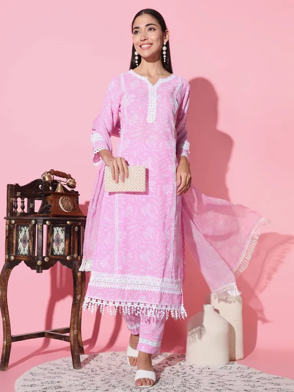 Pink_Cotton_Fabric_Printed_Kurta_Set_For_Women