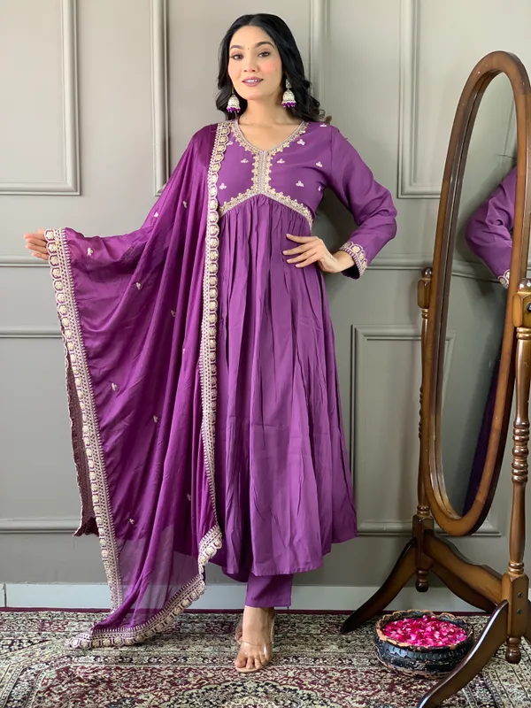 Purple_Embroide_Viscose_Fabric_Straight_Kurta_Pant_And_Dupatta_Set