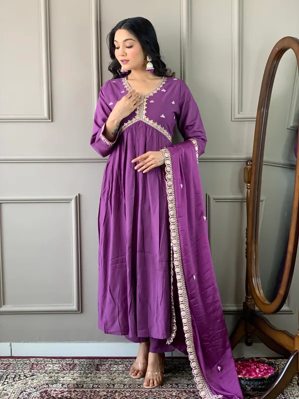 Purple_Embroide_Viscose_Fabric_Straight_Kurta_Pant_And_Dupatta_Set