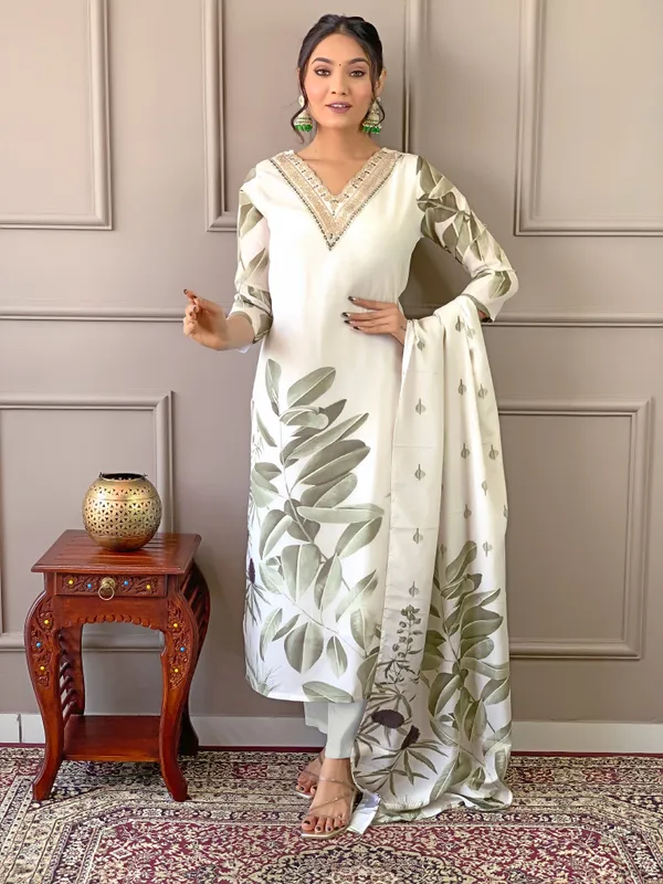 Green_French_Crepe_Fabric_Printed_Kurta_Set_For_Women