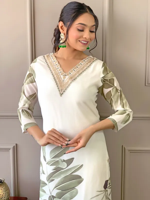 Green_French_Crepe_Fabric_Printed_Kurta_Set_For_Women