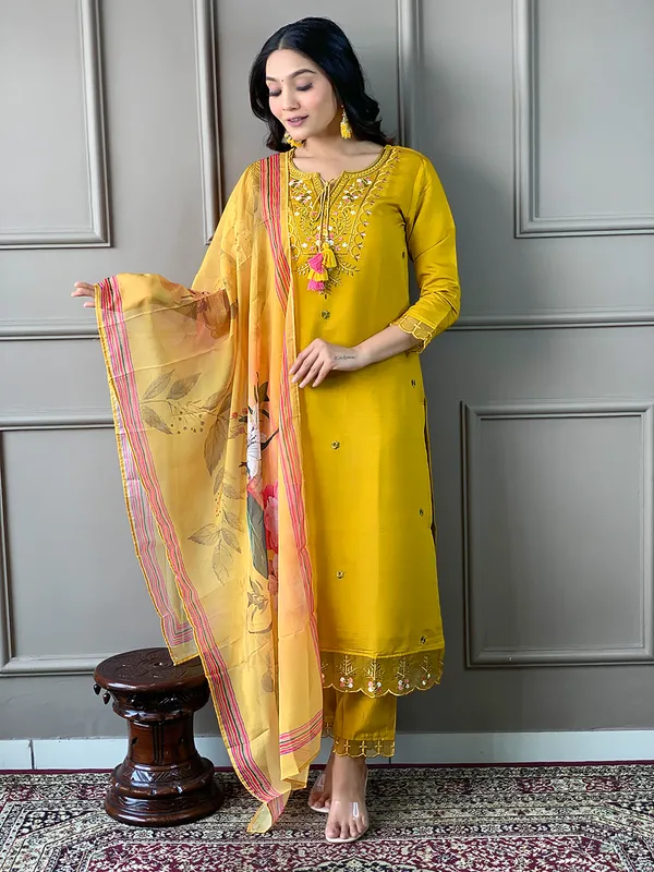 Mustard_Embroide_Chanderi_Fabric_Straight_Kurta_Pant_And_Dupatta_Set
