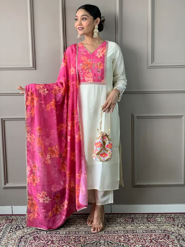 White_Floral_Chanderi_Fabric_Straight_Kurta_Pant_And_Dupatta_Set