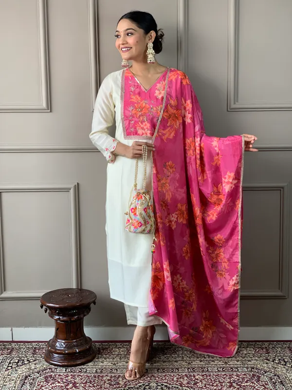 White_Floral_Chanderi_Fabric_Straight_Kurta_Pant_And_Dupatta_Set