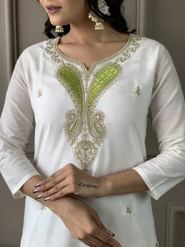 White_Embroide_Viscose_Blend_Fabric_Straight_Kurta_Pant_And_Dupatta_Set