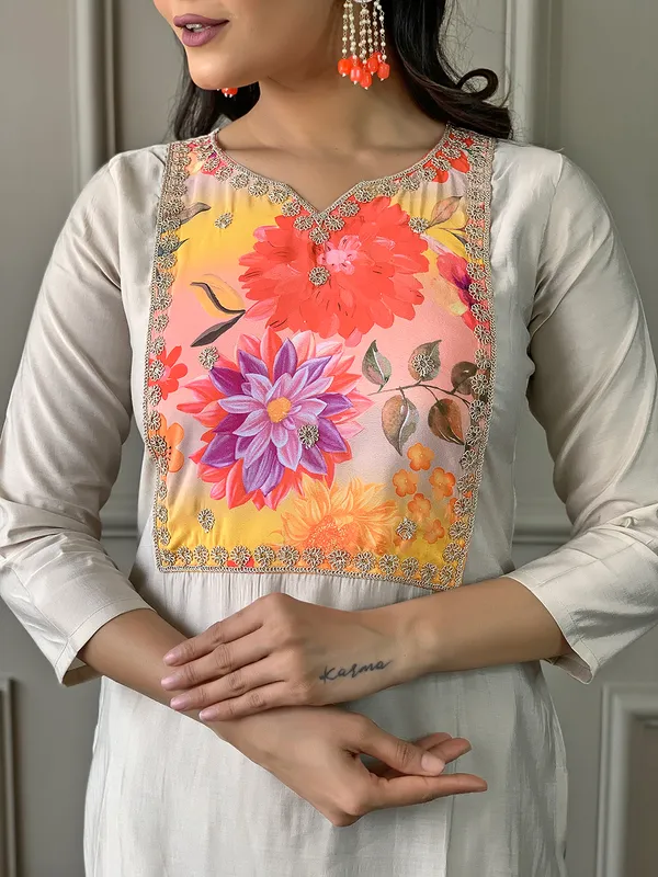 Cream_Floral_Chanderi_Fabric_Straight_Kurta_Pant_And_Dupatta_Set