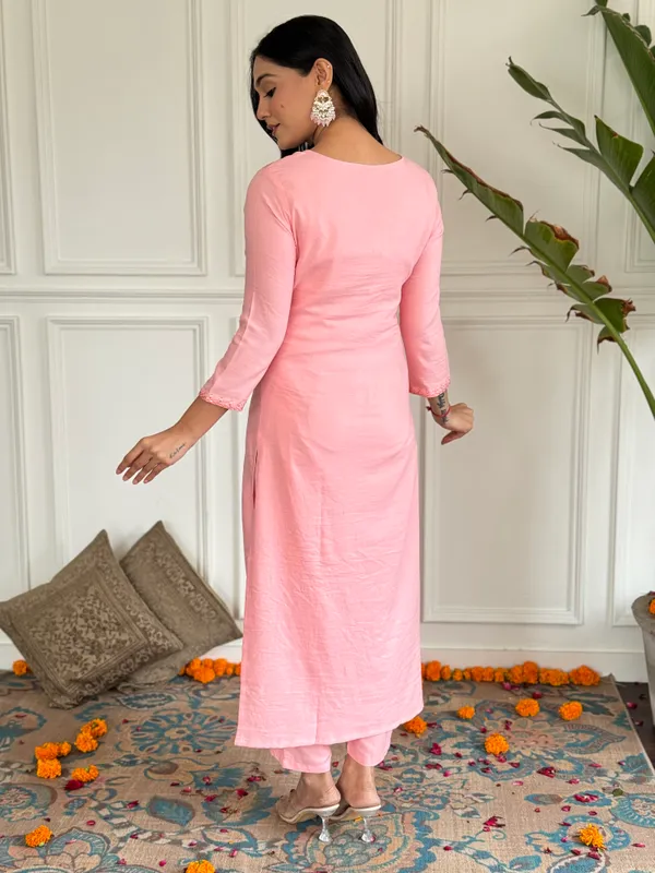 Peach_Thread_Work_Fabric_Straight_Kurta_Pant_And_Dupatta_Set
