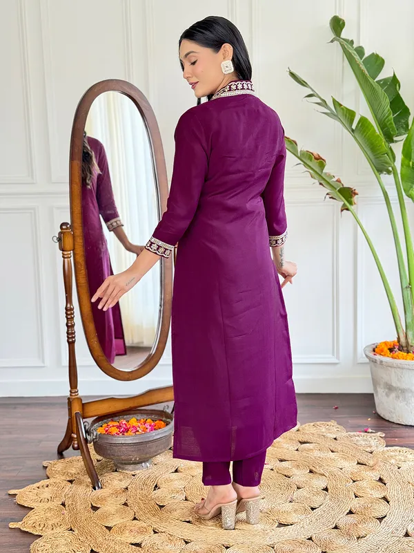 Maroon_Viscose_Silk_Fabric_Work_Straight_Cut_Kurta_Pant_And_Dupatta_Set