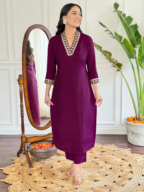 Maroon_Viscose_Silk_Fabric_Work_Straight_Cut_Kurta_Pant_And_Dupatta_Set