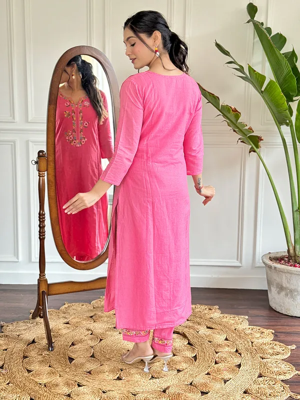 Pink_Thread_Work_Viscose_Fabric_Straight_Kurta_Pant_And_Dupatta_Set