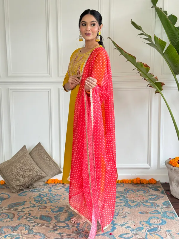 Mustard_Embroide_Chanderi_Fabric_Straight_Kurta_Pant_And_Dupatta_Set