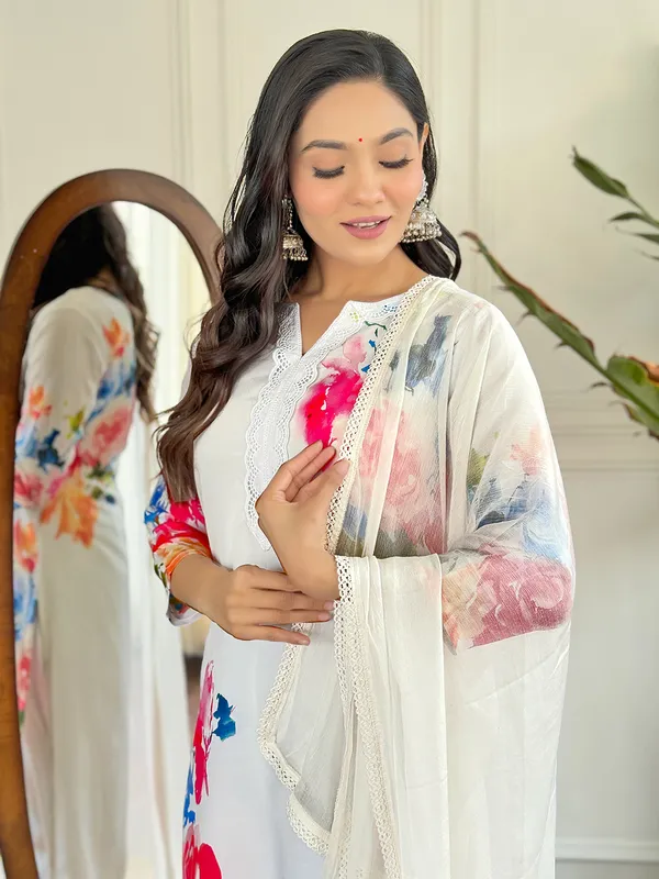 White_Floral_French_Crepe_Fabric_Straight_Kurta_Pant_And_Dupatta_Set