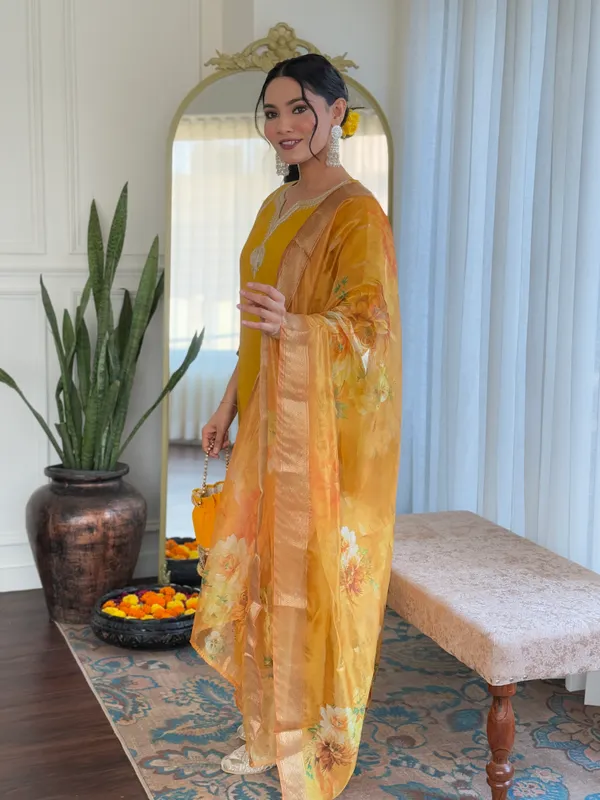 Yellow_Embroide_Viscose_Chanderi_Fabric_Straight_Kurta_Pant_And_Dupatta_Set