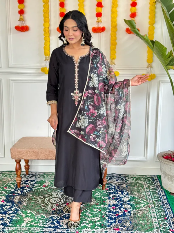 Black_Embroide_Slub_Fabric_Straight_Kurta_Pant_And_Dupatta_Set
