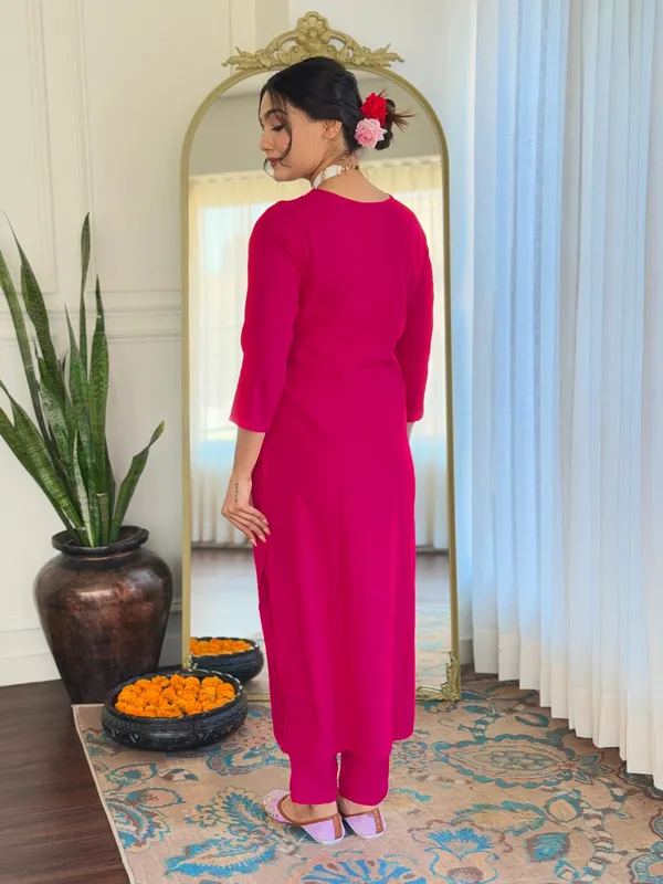 Red_Thread_Work_Fabric_Straight_Kurta_Pant_And_Dupatta_Set
