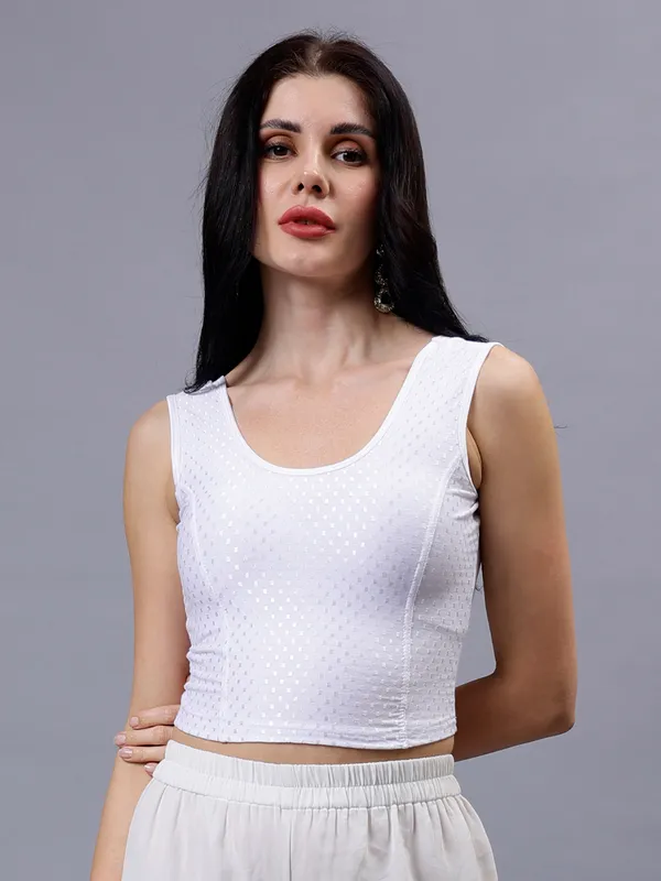 White_Plus_Size_Sleeveless_Blouse_For_Women