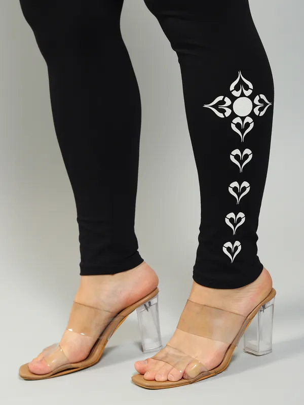 Black_Solid_Plus_Size_Ankle_Length_Ethnic_Wear_Legging_For_Women