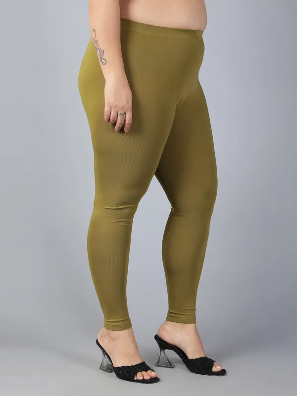 Dark_Green_Solid_Plus_Size_Ankle_Length_Ethnic_Wear_Legging_For_Women