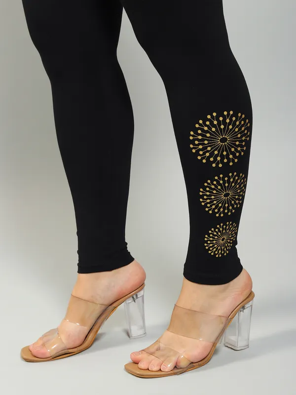Black_Bottom_Printed_Plus_Size_Ankle_Length_Ethnic_Wear_Legging_For_Women