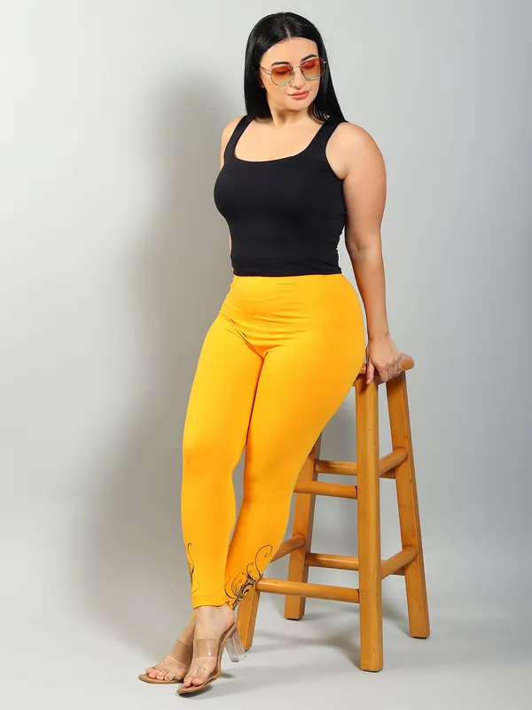 Yellow_Bottom_Printed_Plus_Size_Ankle_Length_Ethnic_Wear_Legging_For_Women