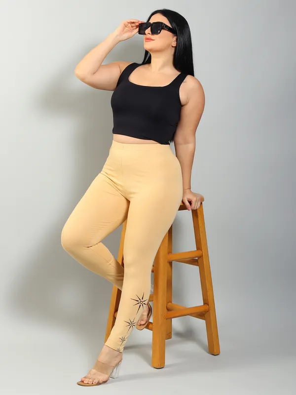 Beige_Solid_Plus_Size_Ankle_Length_Ethnic_Wear_Legging_For_Women