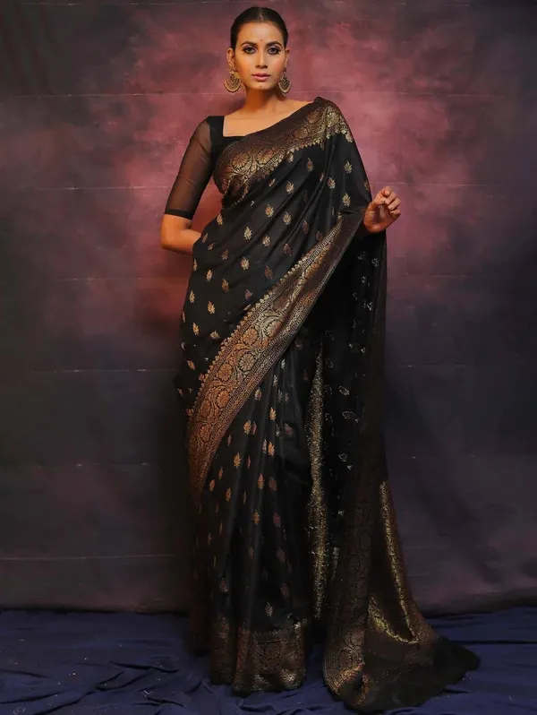 Black_Organic_Lichi_Silk_Saree_For_Women