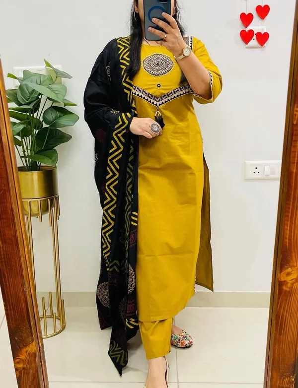 Fateh_Enterprises_Premium_Cotton_Ethnic_Suit_Set