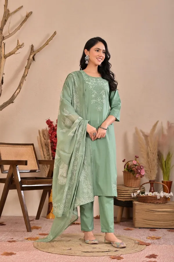 Fateh_Enterprises_Premium_Cotton_Embriodered_Suit_Set