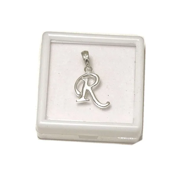 Silver_Alphabet_Pendant_For_Unisex