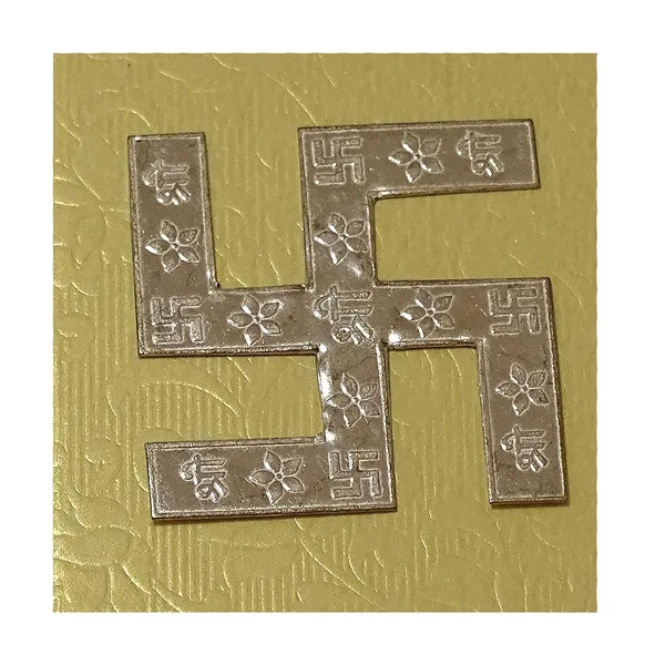 Silver_Swastik_Pyramid_For_Vastu