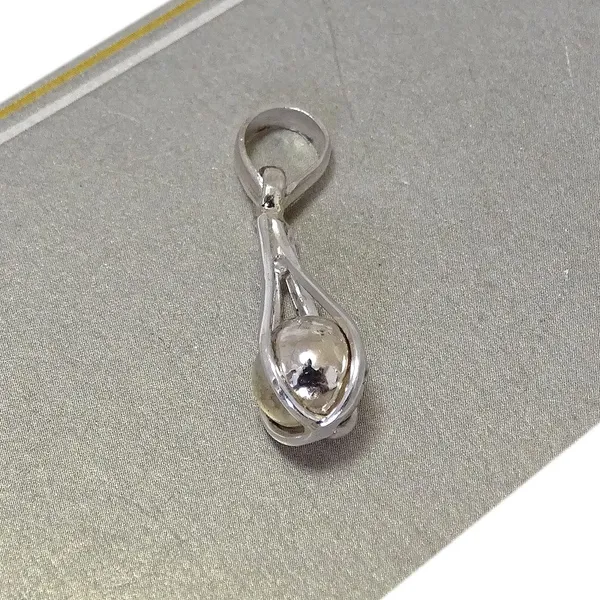 Sterling_Silver_Goli_Pendant_For_Unisex