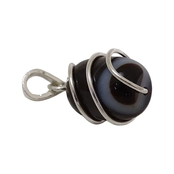 Silver_And_Black_Stone_Hakik_Pendant_For_Unisex