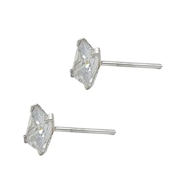 Sterling_Silver_Stud_Earrings_For_Unisex