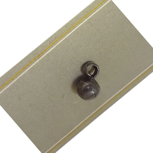 Sterling_Silver_Goli_Pendant_For_Unisex