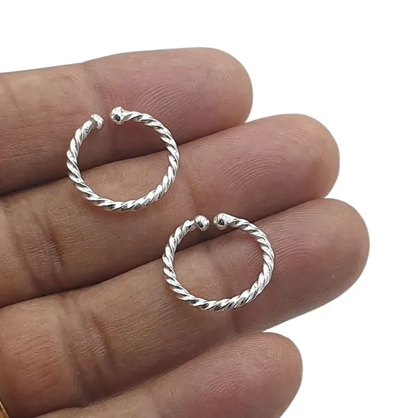 Silver_Idol_Kada_Or_Nazariya_For_Krishna_Idol