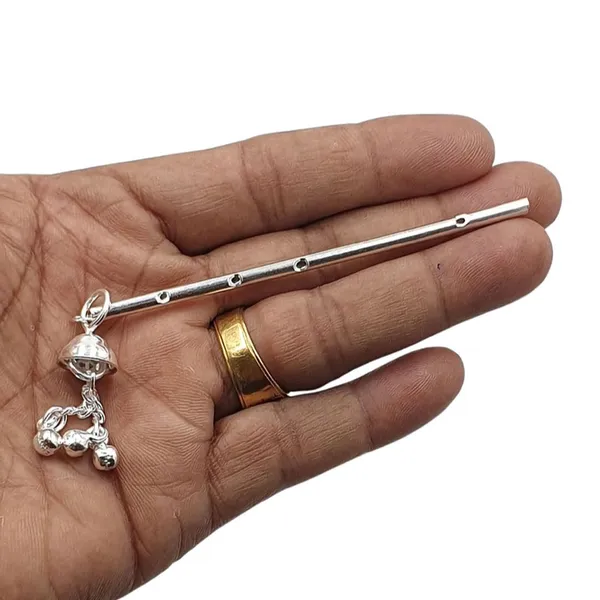 Silver_Flute_Basuri_For_Krishna_Idol