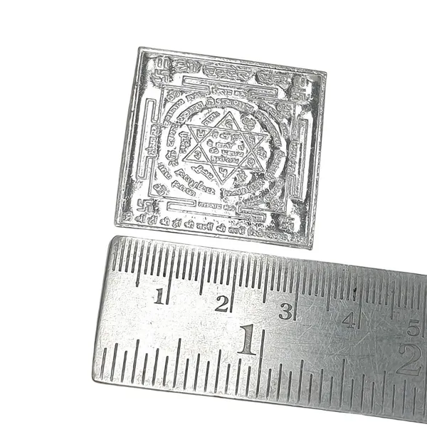 Silver_Kuber_Yantra_For_Vastu