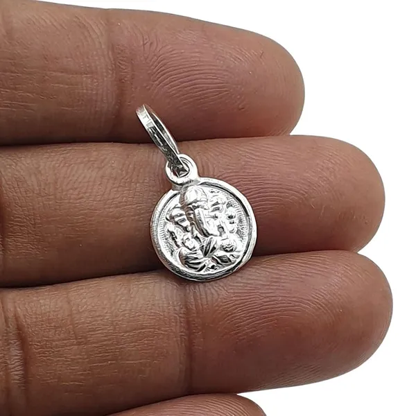 Silver_Ganesha_Nazar_Pendant_For_Kids